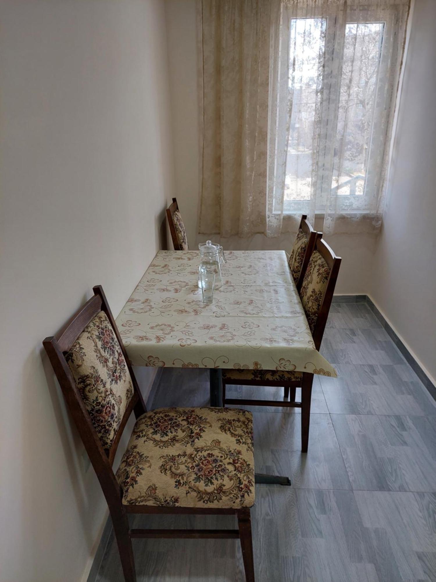 Sevan Em & Yu Exteriér fotografie