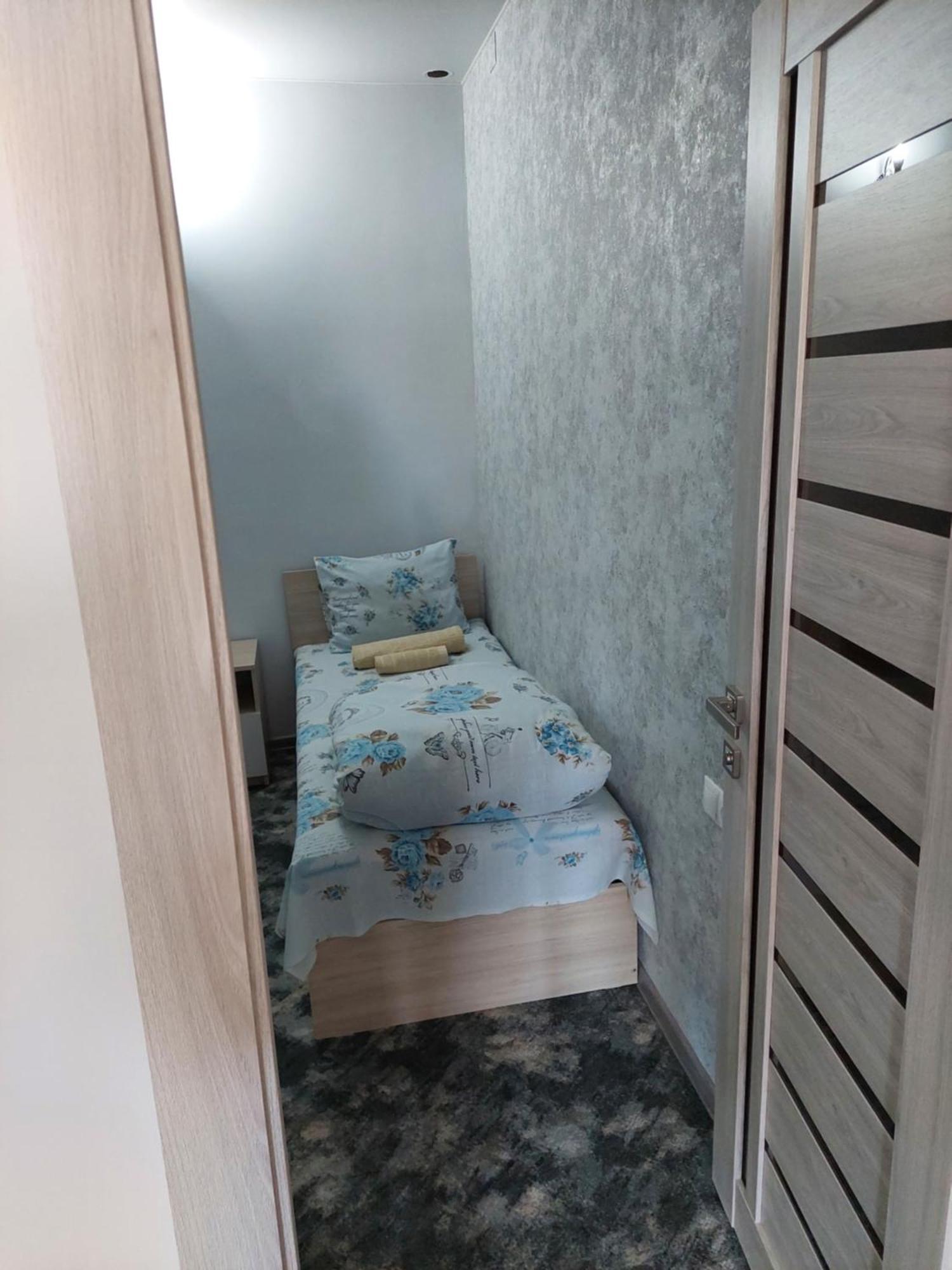 Sevan Em & Yu Pokoj fotografie